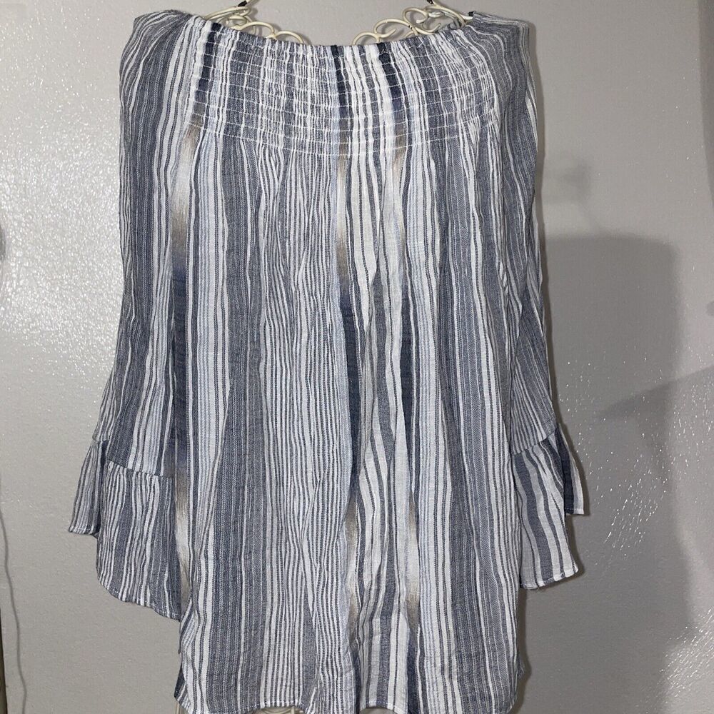 Womans Zac And Rachel Top Size Petite L Gray Stripe